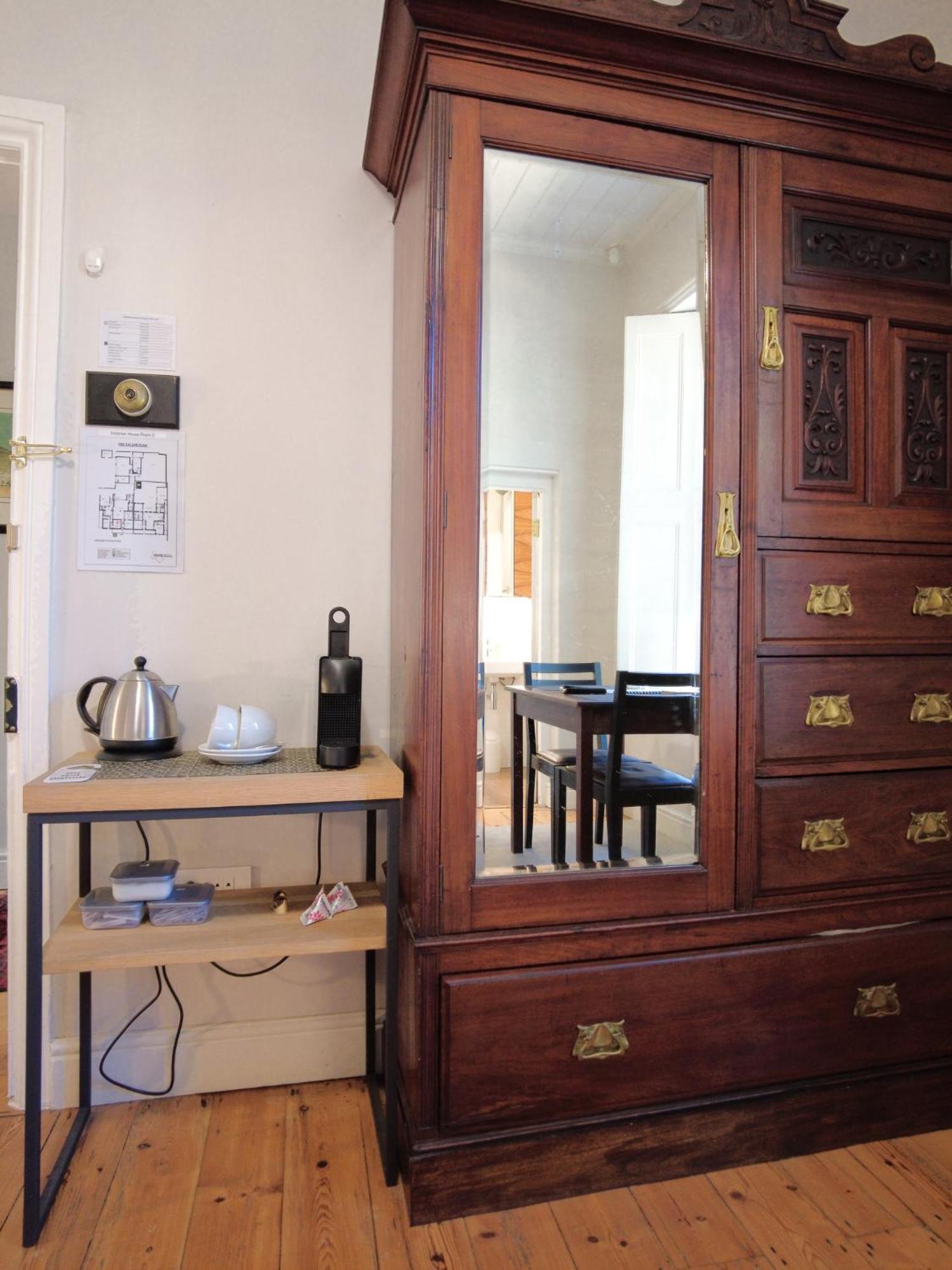 Отель Laanhof Victorian House Self-Catering Стелленбос Номер фото
