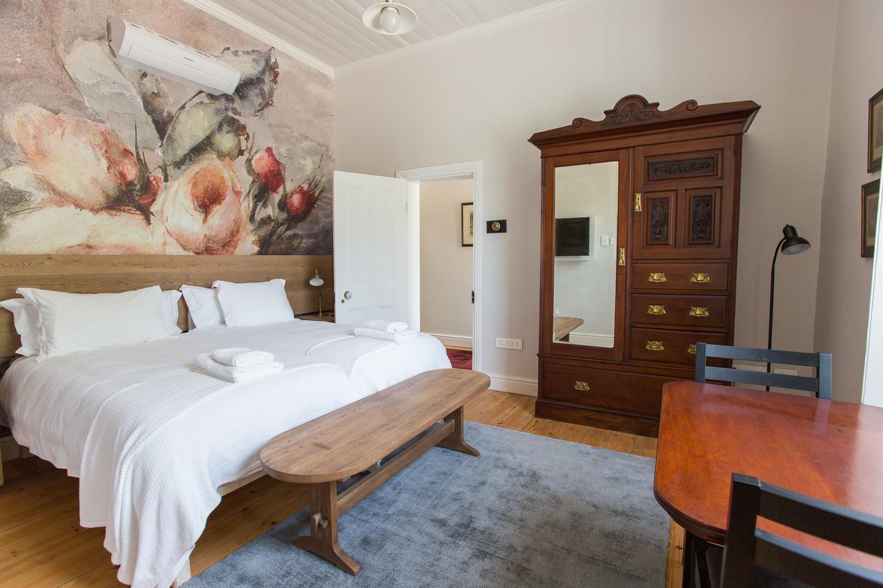 Отель Laanhof Victorian House Self-Catering Стелленбос Экстерьер фото